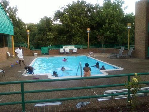 Hotel Quality - Danville East 2*