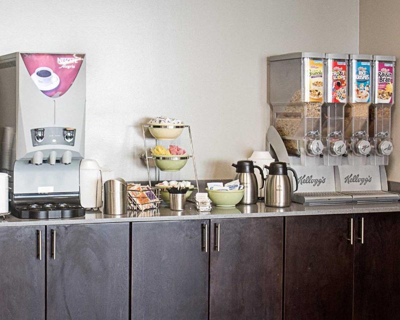 Quality - Danville East Hotel